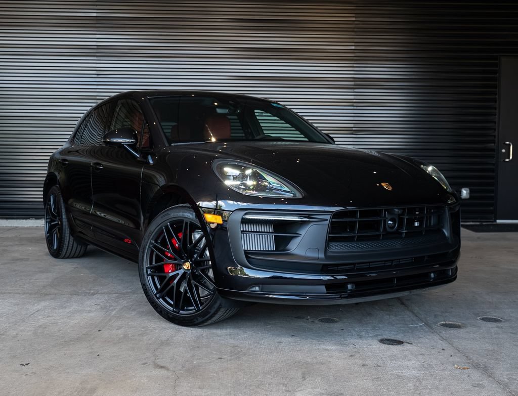 New 2026 Porsche Macan GTS AWD/4WD image 9
