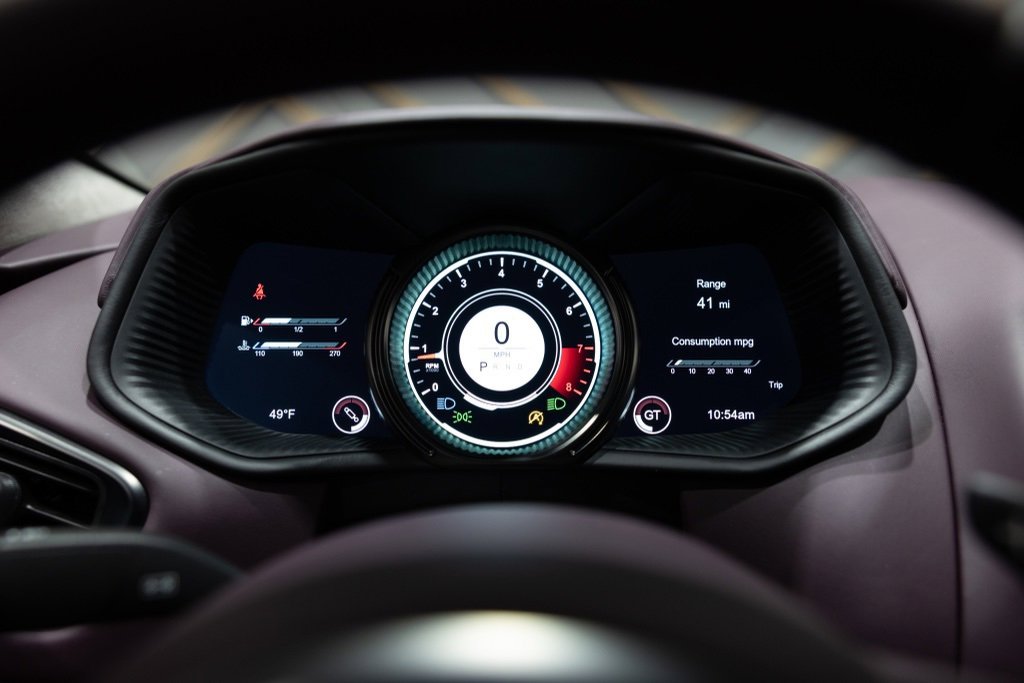 Used 2019 Aston Martin DB11 Coupe image 21