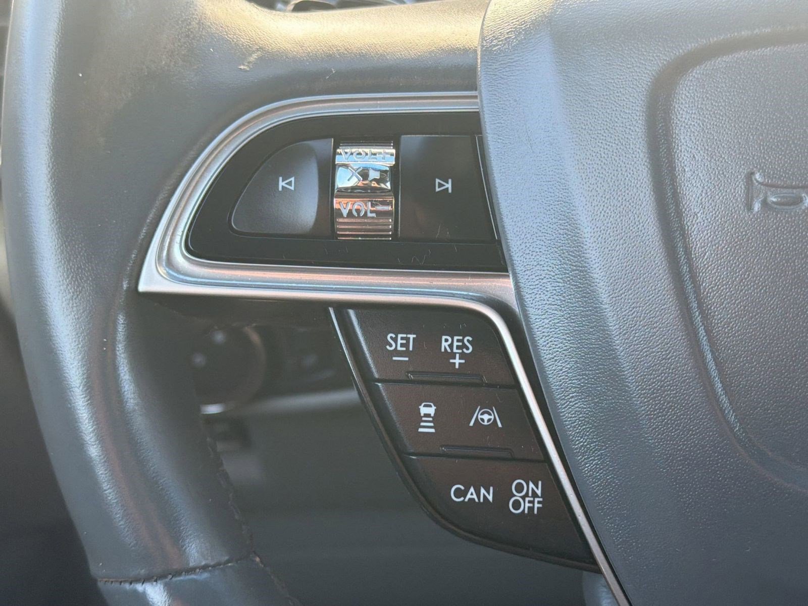 Used 2020 Lincoln Nautilus Reserve FWD image 17