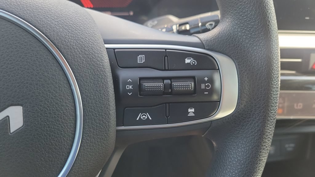 Used 2026 Kia K5 LXS FWD image 39