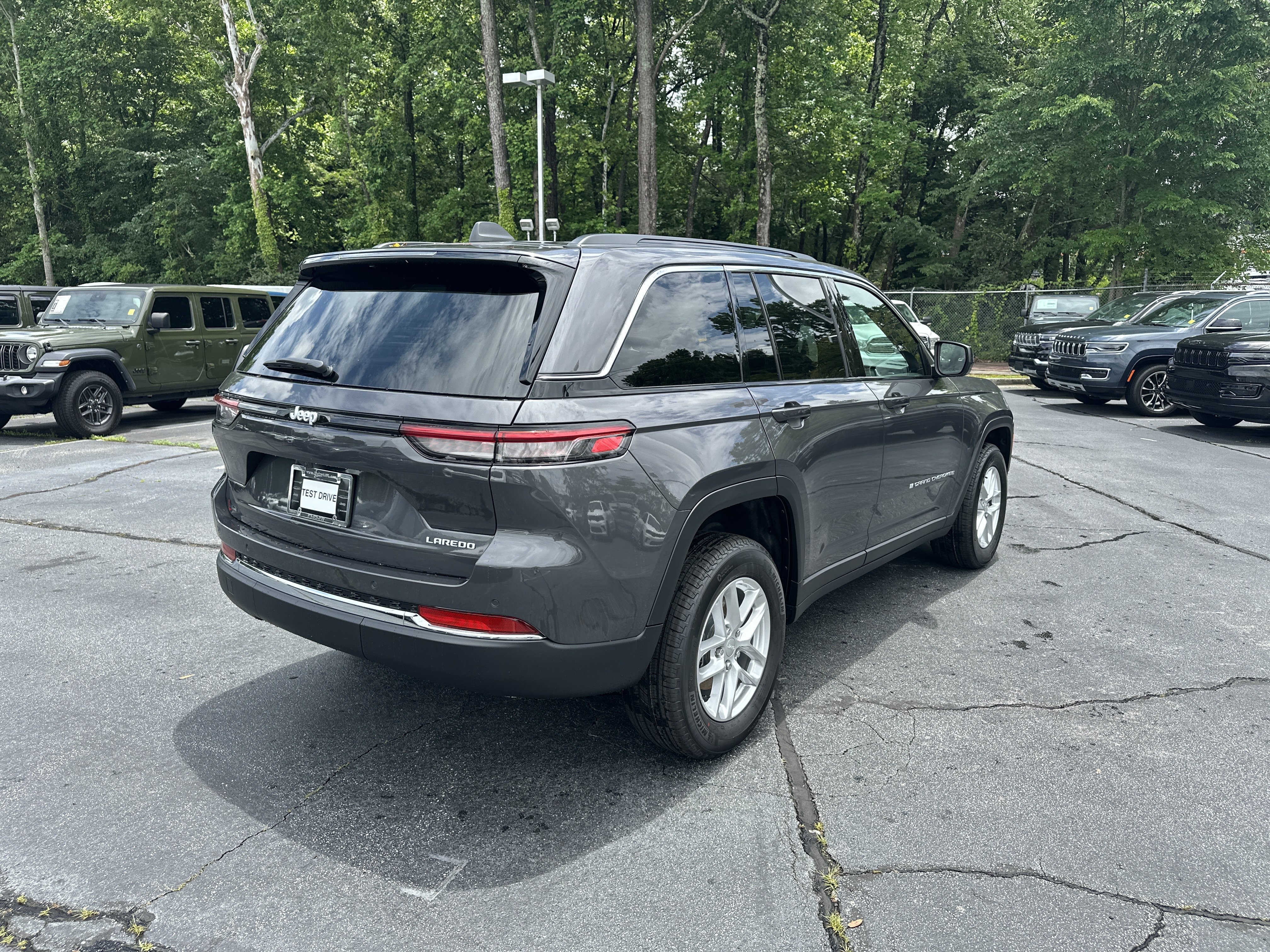 New 2026 Jeep Grand Cherokee Laredo X RWD image 9