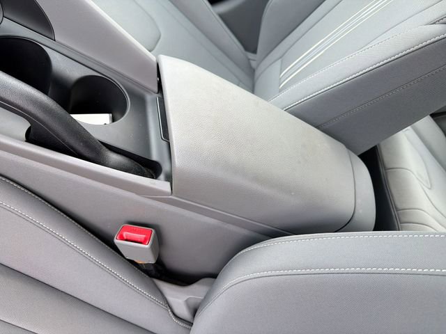 Used 2024 Hyundai Elantra SEL image 24