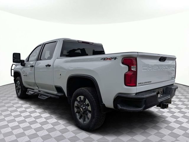 Used 2021 Chevrolet Silverado 2500 Custom w/ Custom Value Package AWD/4WD image 4