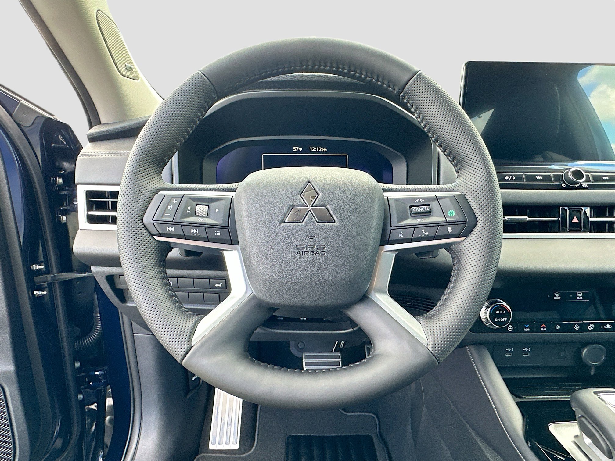 New 2026 Mitsubishi Outlander SEL image 7