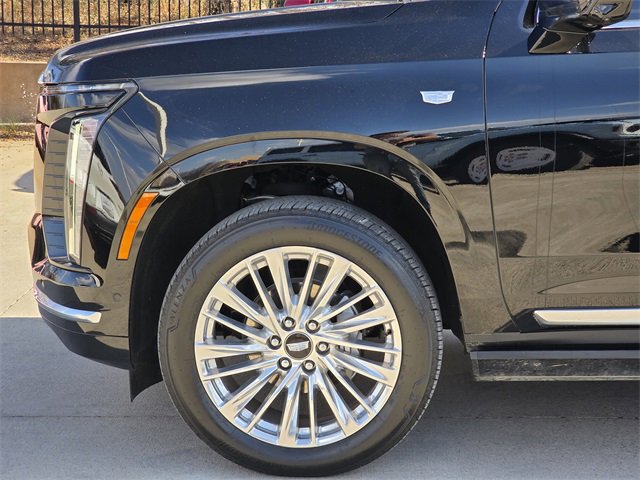 Used 2026 Cadillac Escalade Luxury w/ LPO, Floor Liner Package image 5