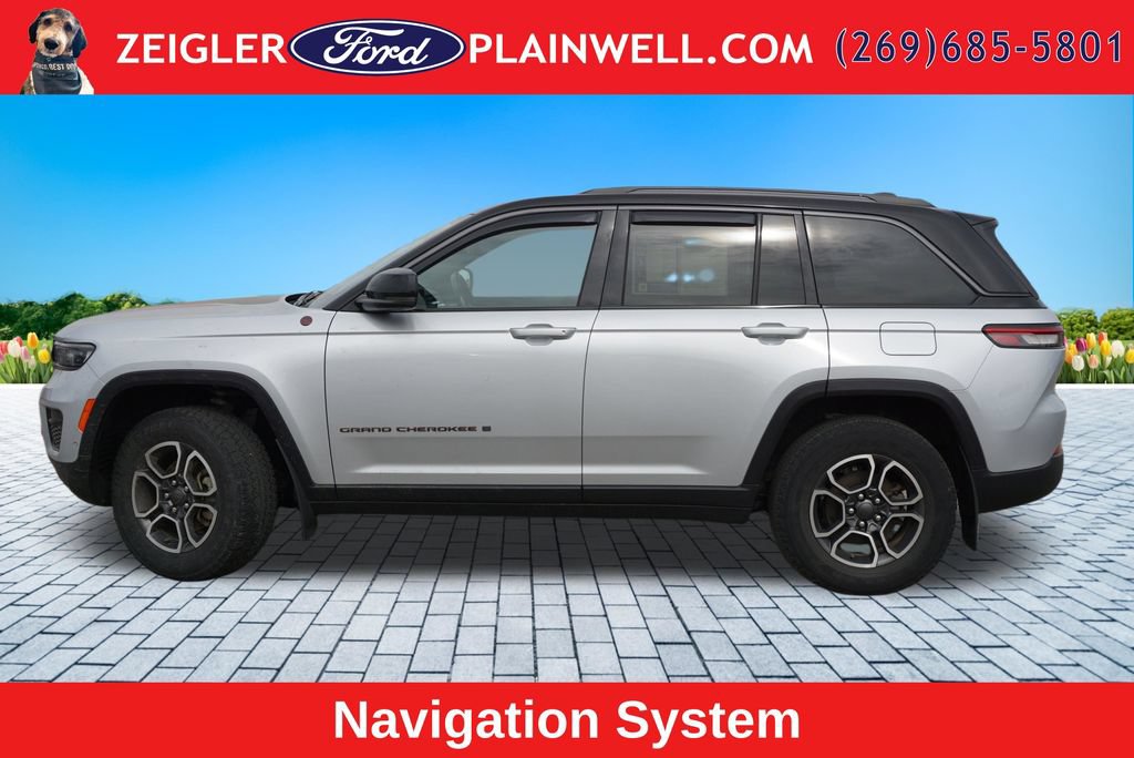Used 2022 Jeep Grand Cherokee Trailhawk w/ ADV Protech Group II AWD/4WD image 2