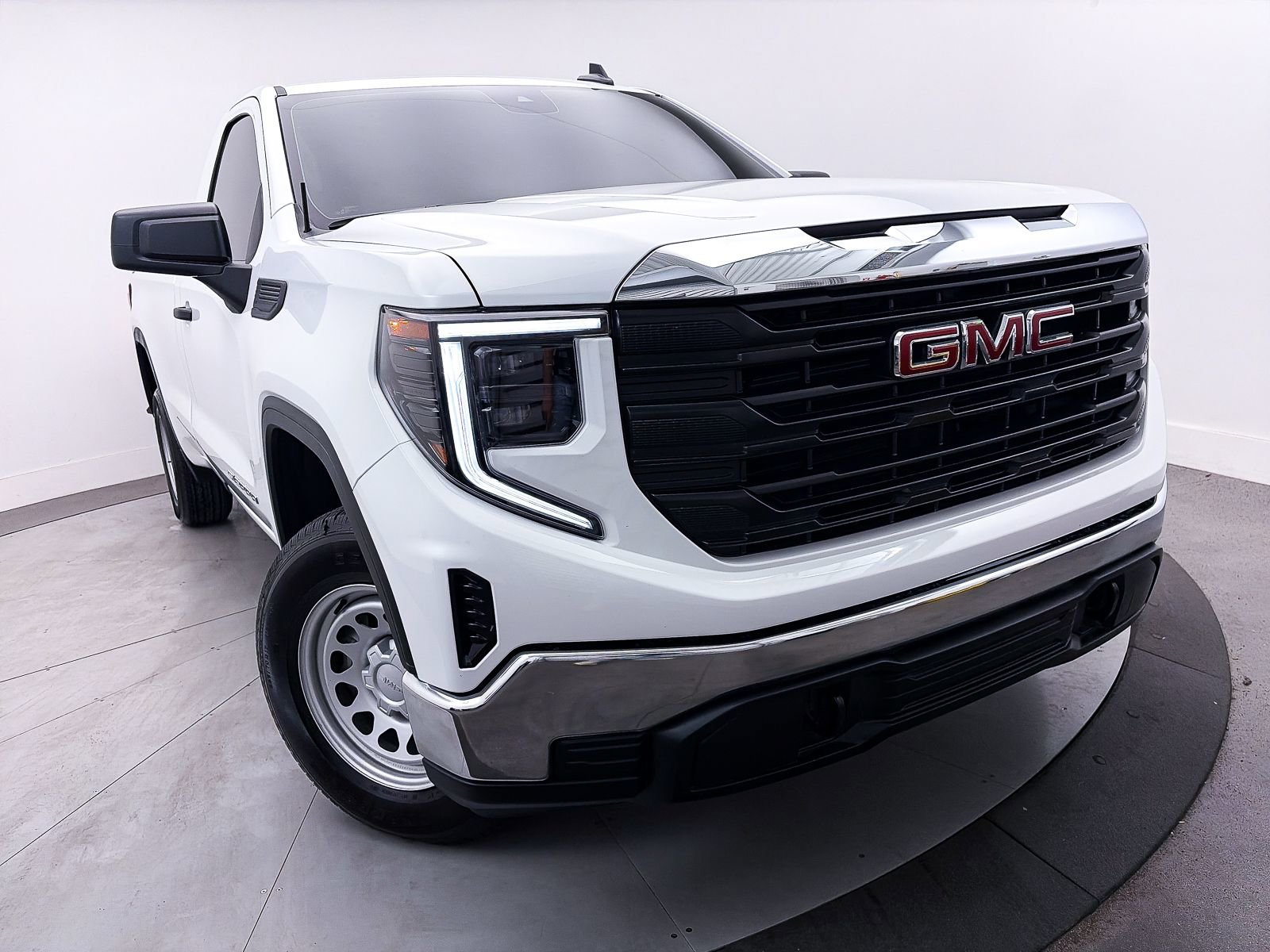 Used 2025 GMC Sierra 1500 Pro w/ Pro Value Package image 7