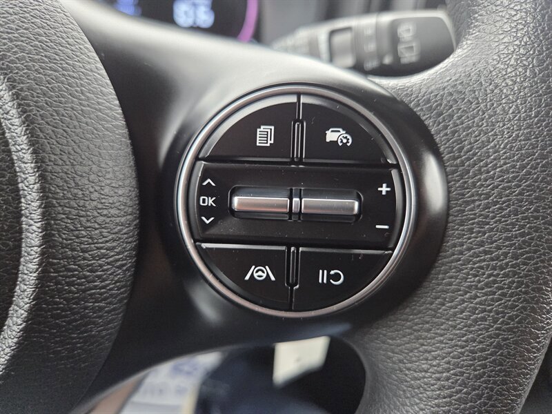 Used 2024 Kia Soul LX w/ Option Group 015 image 15