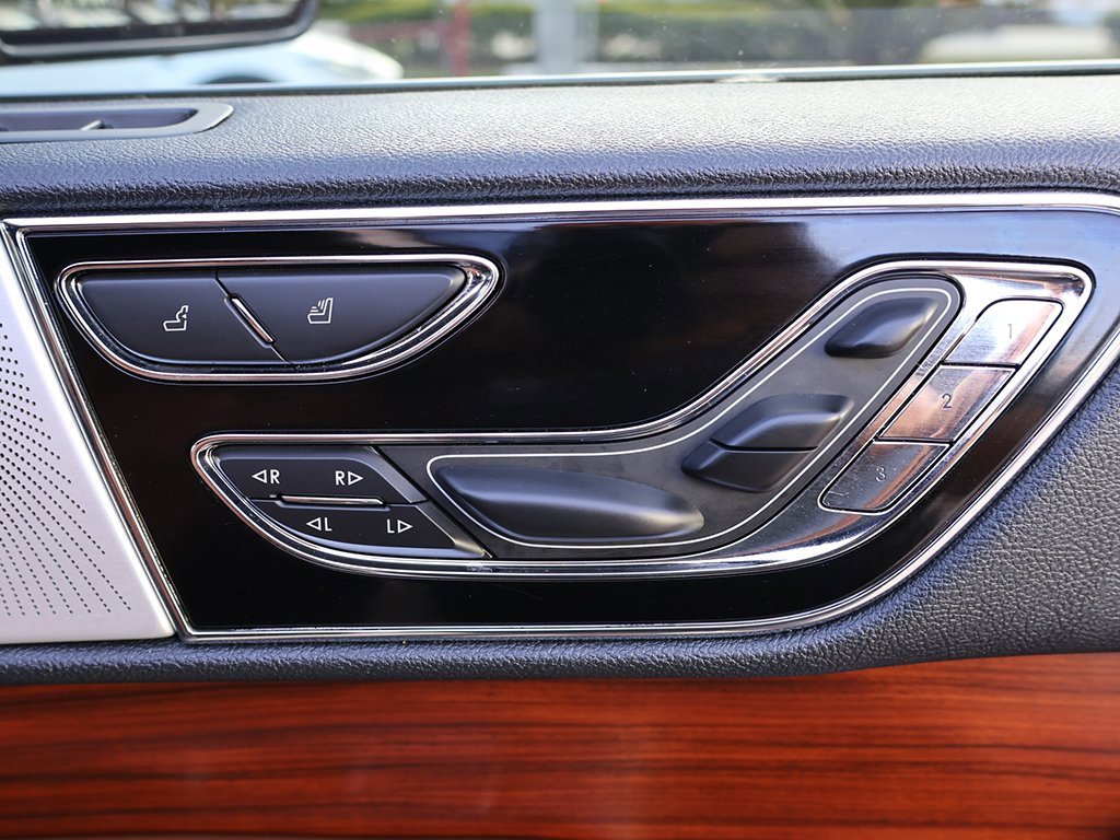 Used 2022 Lincoln Navigator Reserve image 50