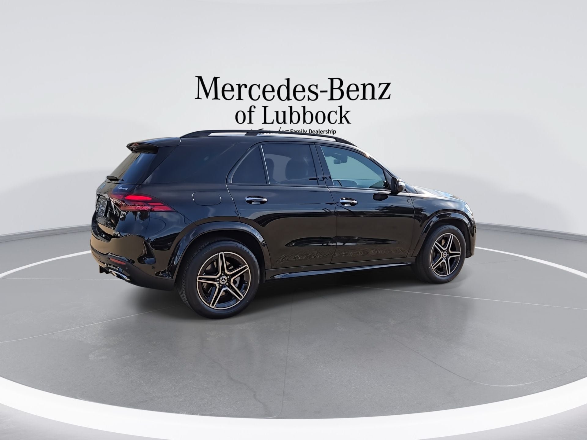 Used 2024 Mercedes-Benz GLE 450e 4MATIC image 8