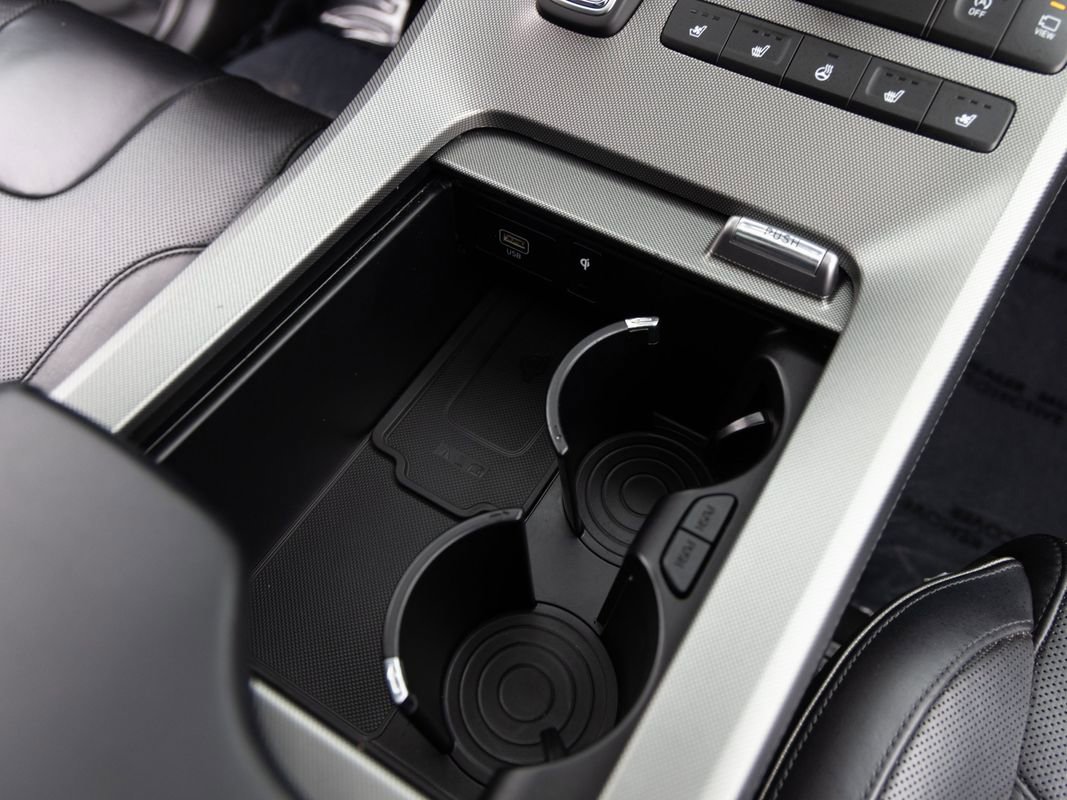 Used 2020 Hyundai Palisade Limited image 32