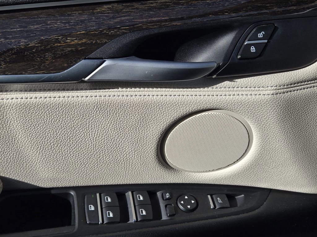 Used 2016 BMW X5 xDrive35d image 22