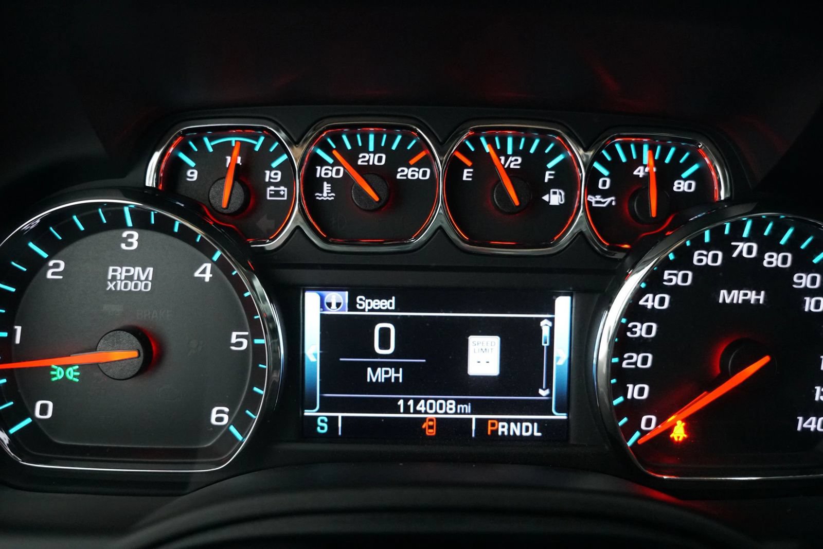 Used 2017 Chevrolet Suburban LT RWD image 21