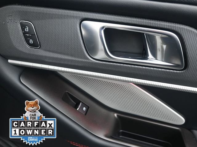 Used 2025 Ford Explorer ST image 17
