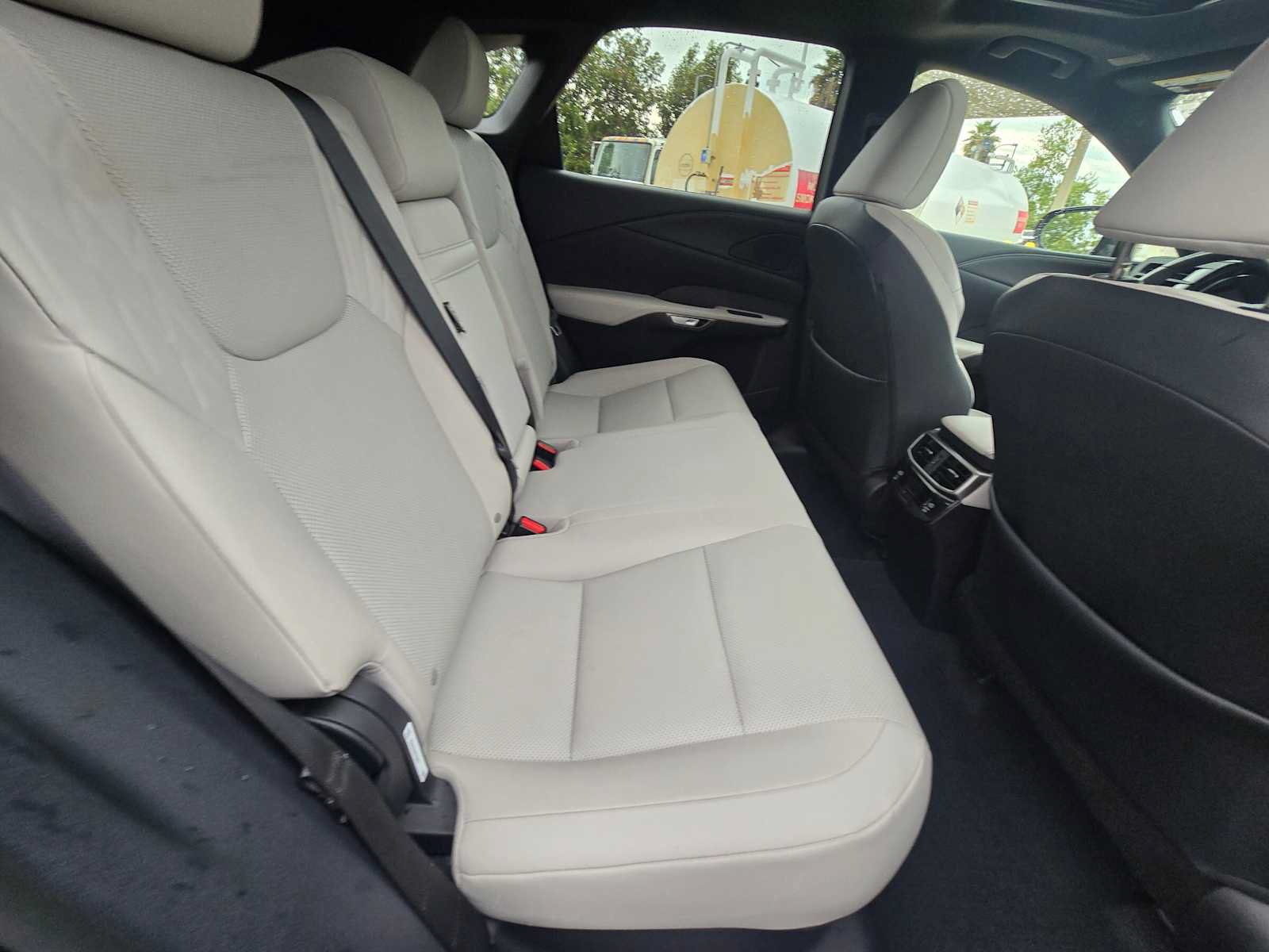 Used 2023 Lexus RX 350 Premium w/ Accessory Package AWD/4WD image 14