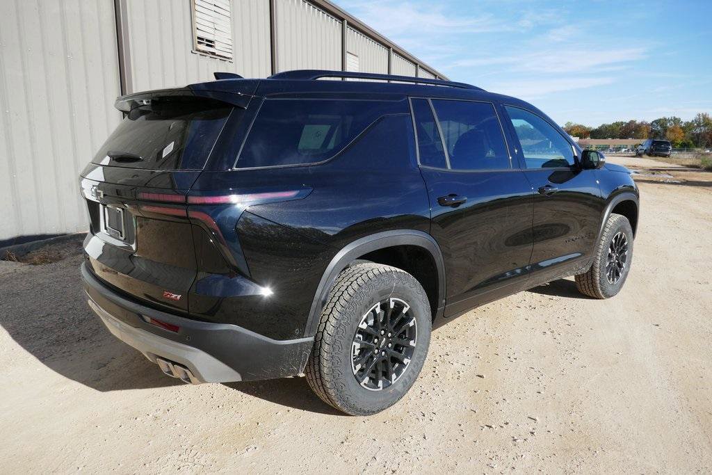 New 2026 Chevrolet Traverse Z71 w/ Enhanced Driving Package image 4
