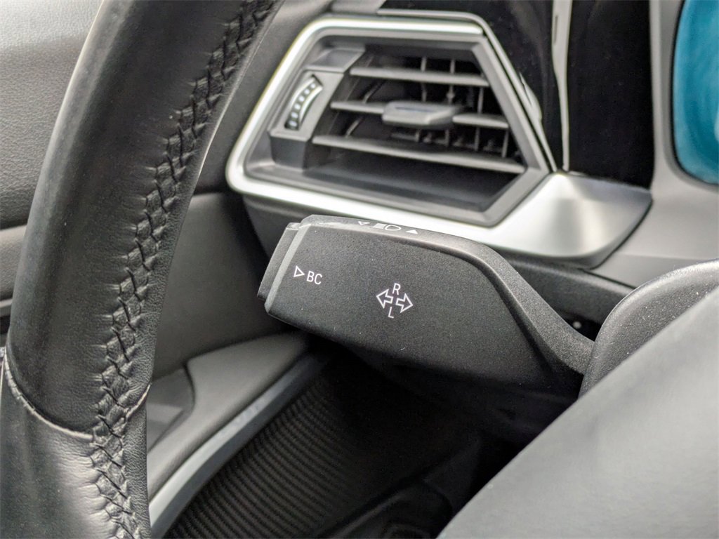 Used 2019 BMW 330i xDrive Sedan w/ Convenience Package image 22