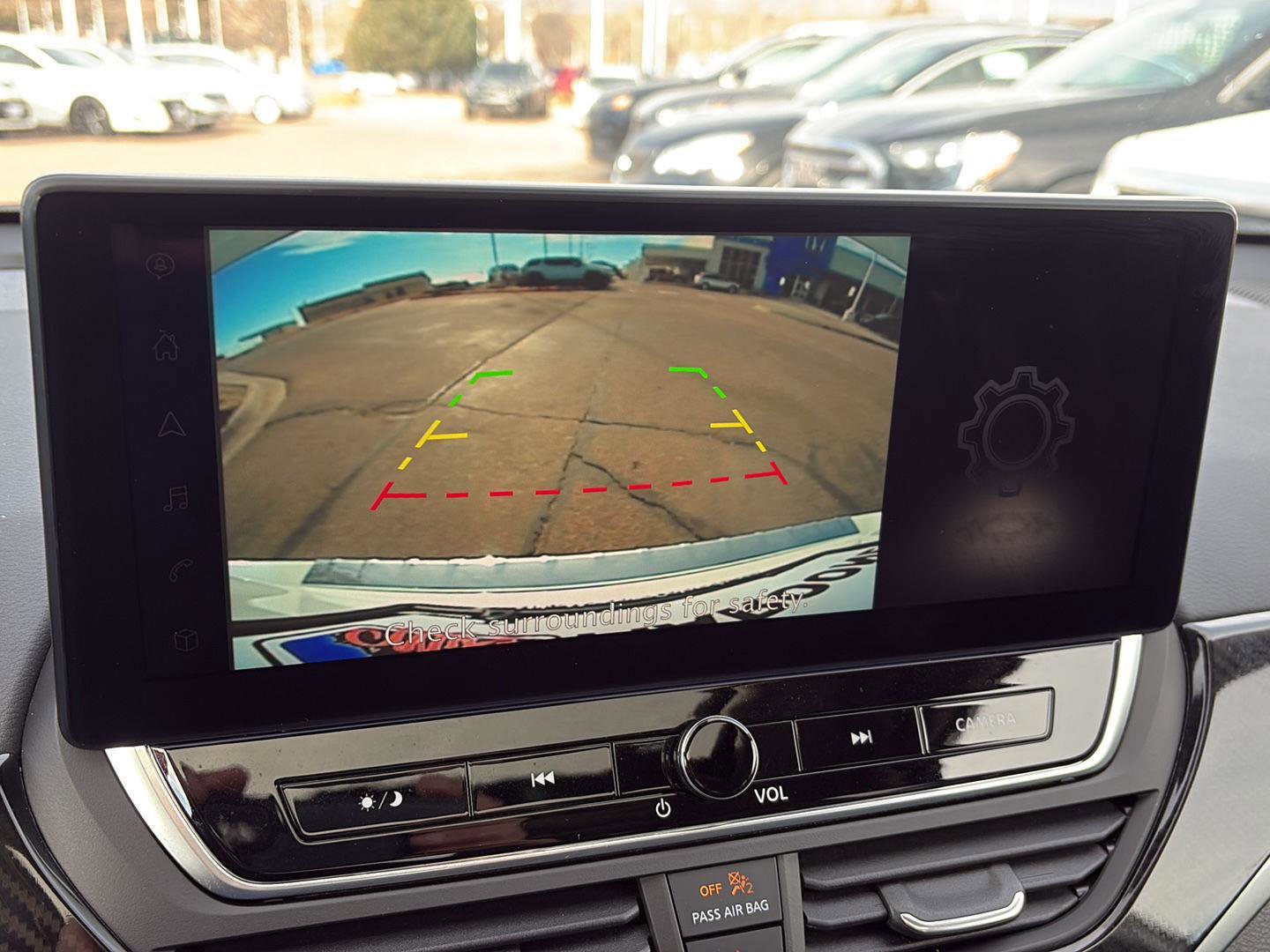 Used 2023 Nissan Altima 2.5 SR w/ SR Premium Package image 10