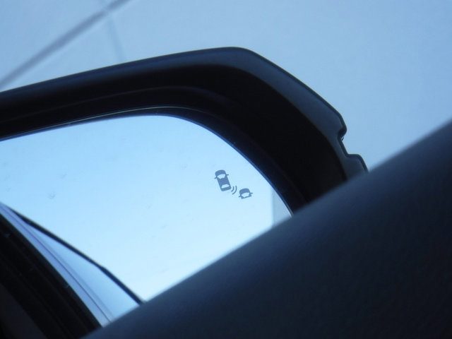 Used 2020 Honda CR-V EX image 32