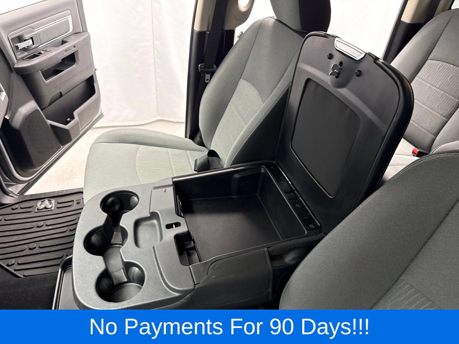 Used 2022 RAM 1500 Classic SLT w/ Protection Group AWD/4WD image 23