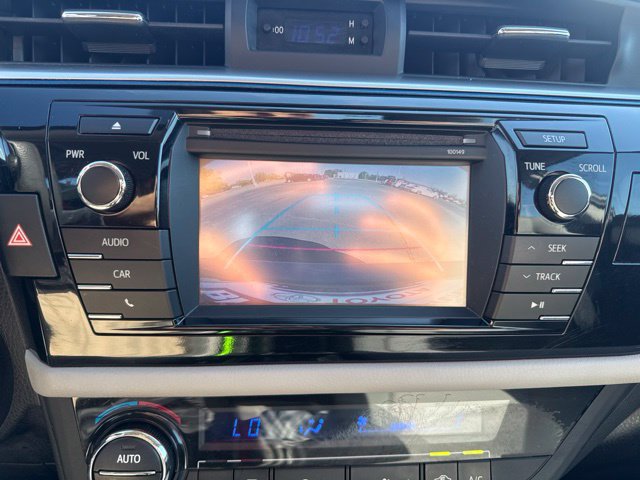 Used 2015 Toyota Corolla LE FWD image 33