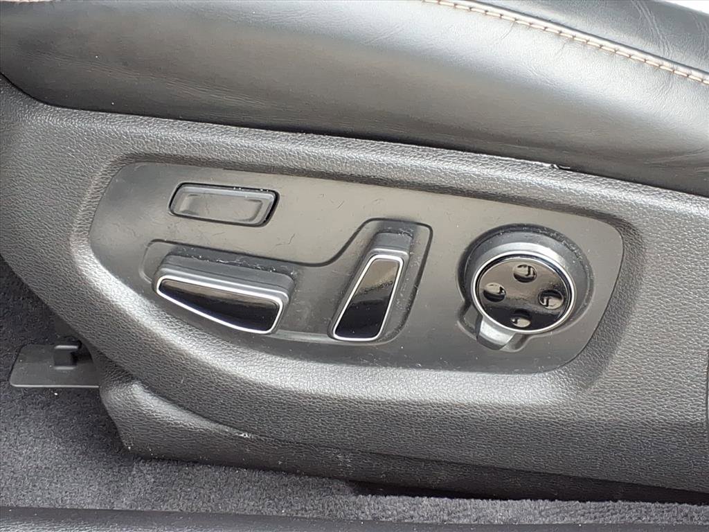 Used 2019 Genesis G80 3.3T Sport image 16