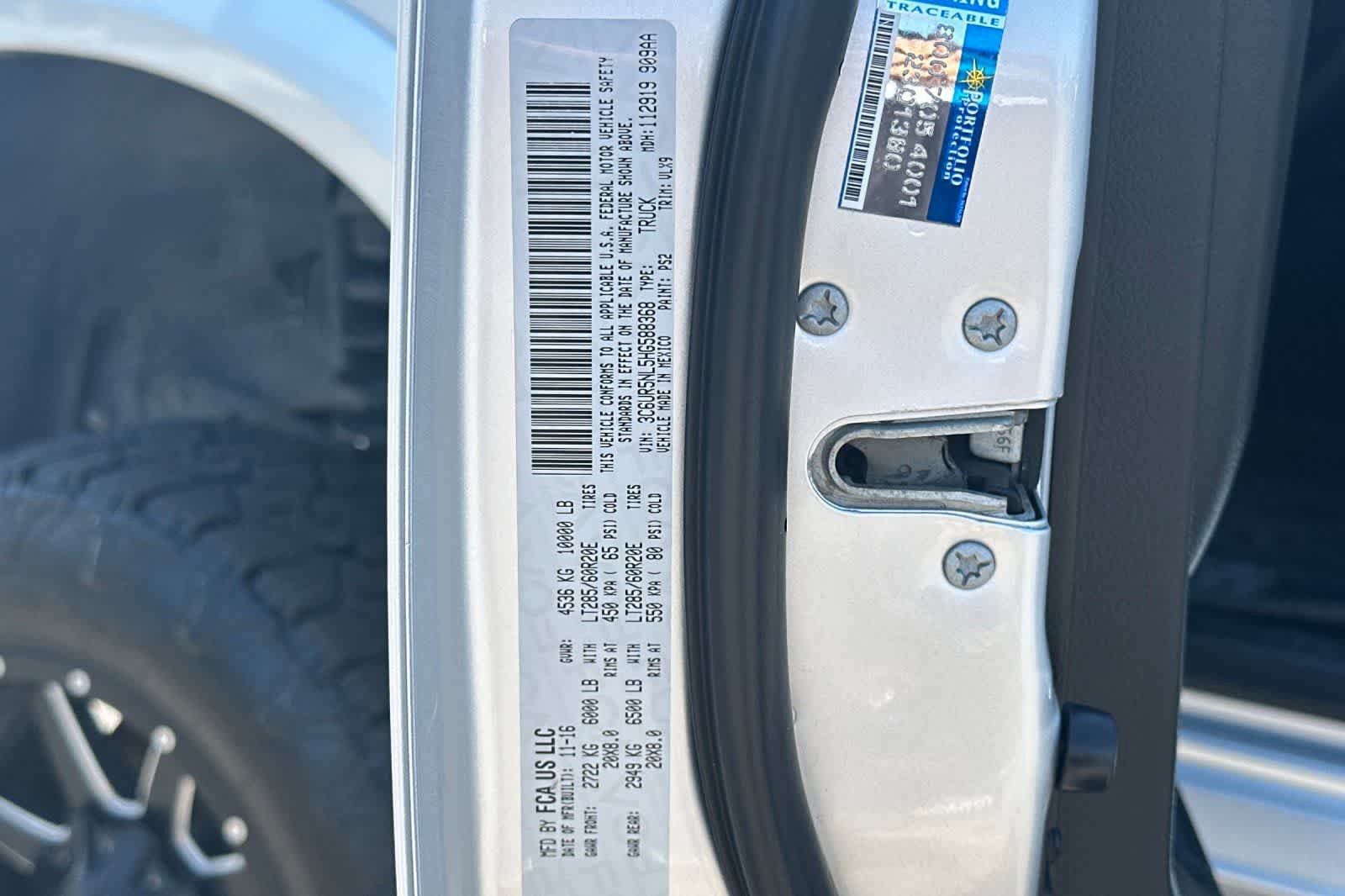 Used 2017 RAM 2500 Laramie w/ Sport Appearance Group AWD/4WD image 31