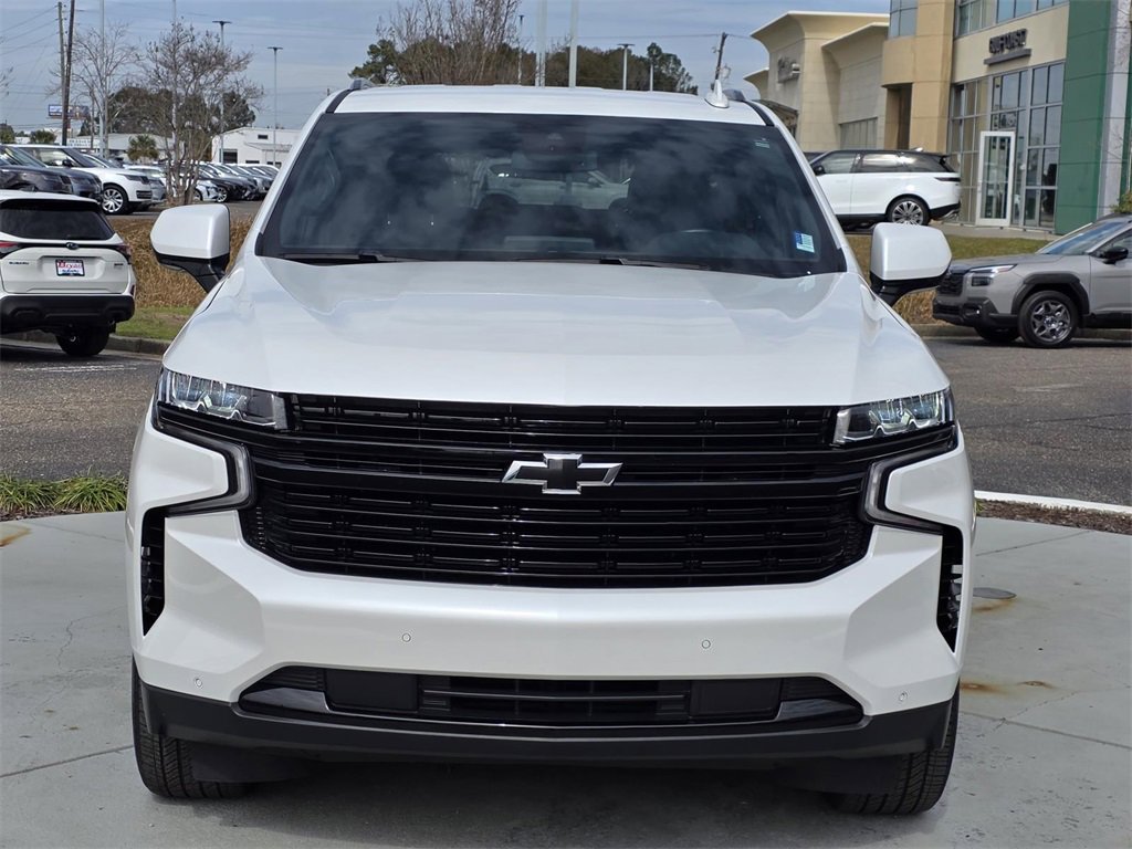 Used 2024 Chevrolet Suburban RST image 2