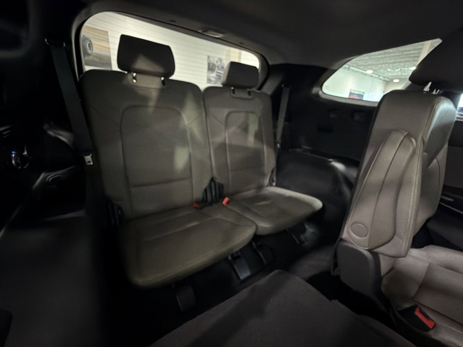 Used 2018 Hyundai Santa Fe Limited AWD/4WD image 35