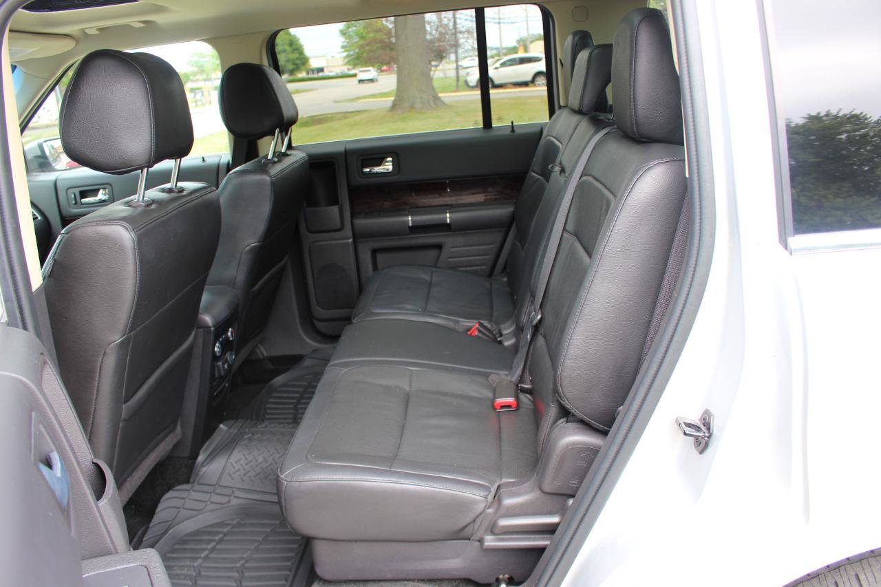 Used 2016 Ford Flex Limited AWD/4WD image 32