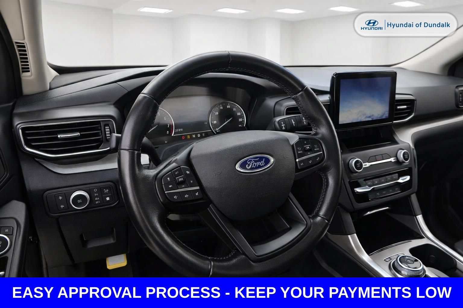 Used 2020 Ford Explorer XLT w/ Equipment Group 202A AWD/4WD image 12