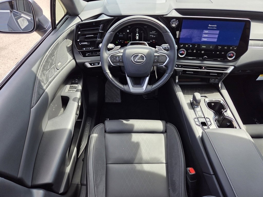 New 2026 Lexus RX 450h AWD image 4