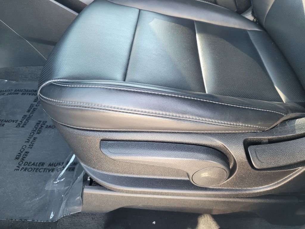 Used 2024 Kia Telluride LX image 24