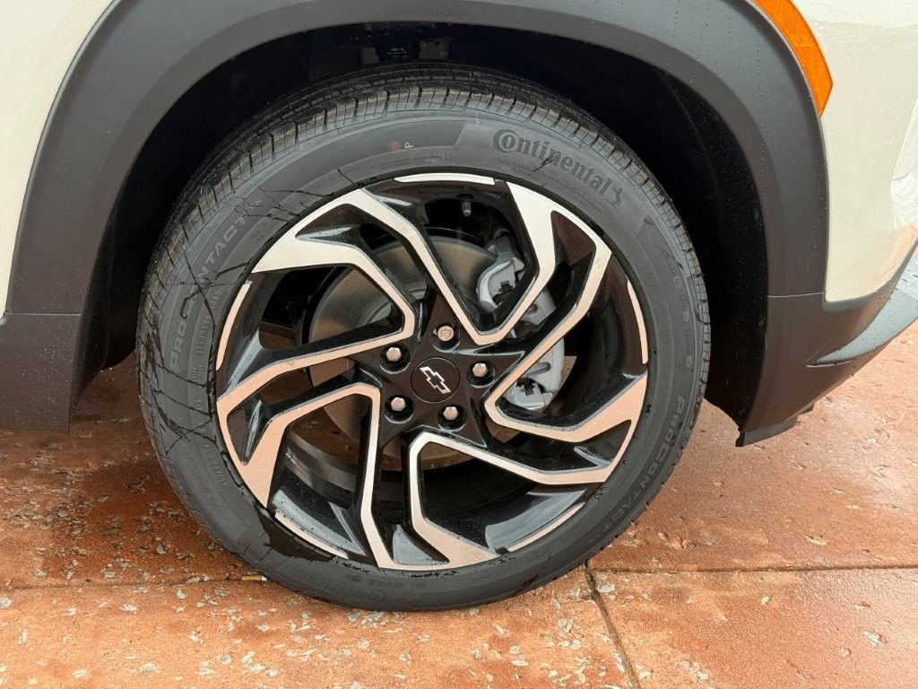 New 2026 Chevrolet TrailBlazer RS w/ Convenience Package FWD image 8
