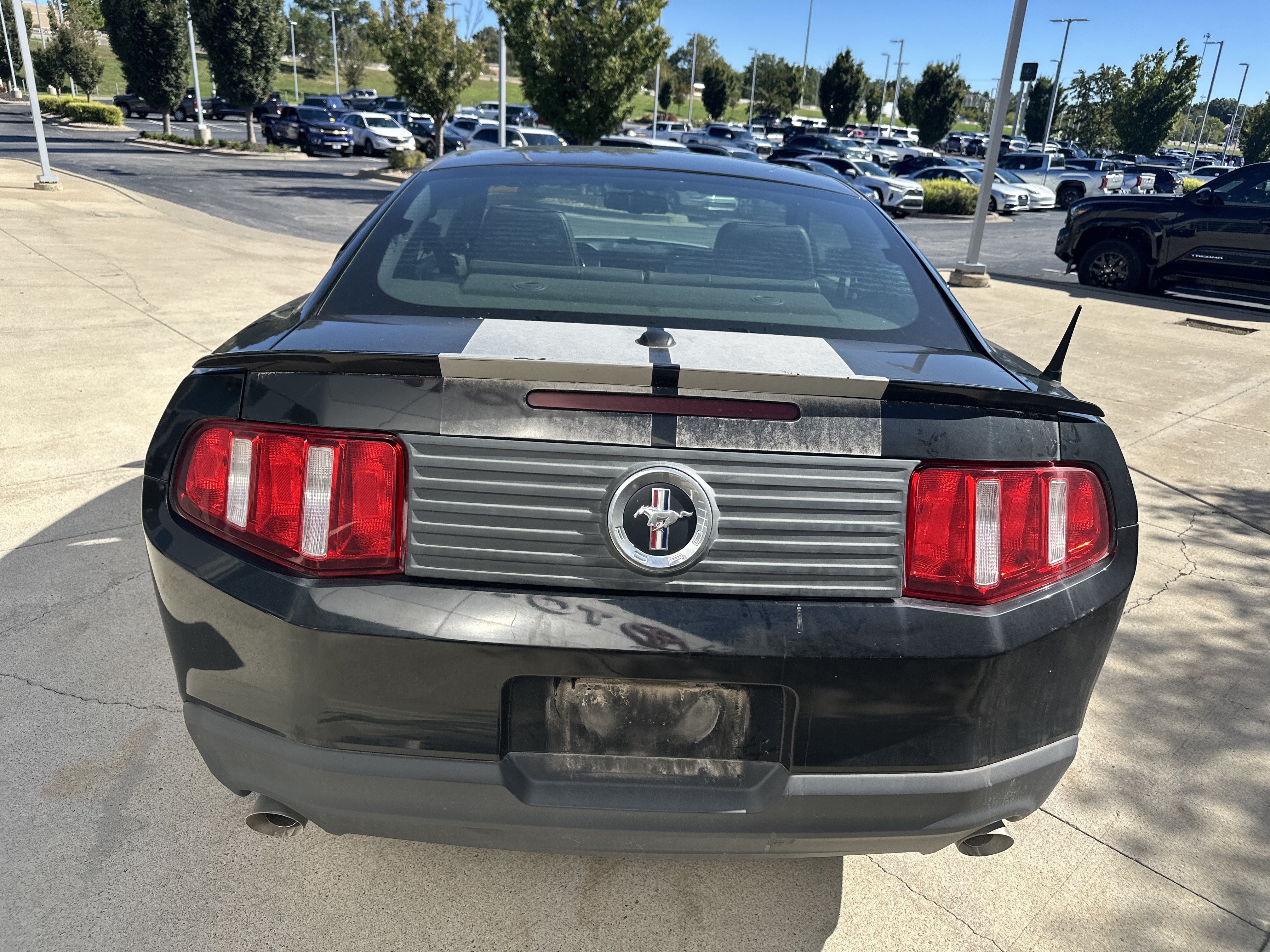 Used 2012 Ford Mustang Premium RWD image 8