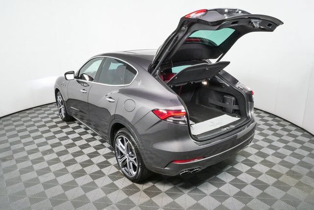 Certified 2023 Maserati Levante GT AWD/4WD image 28
