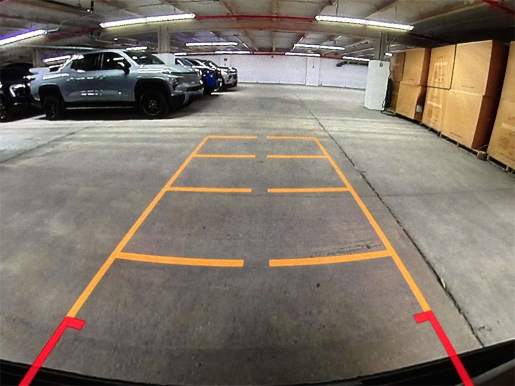 Used 2024 GMC Yukon SLT w/ SLT Luxury Package image 27