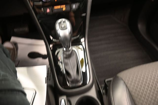 Used 2020 Buick Encore Preferred FWD image 11