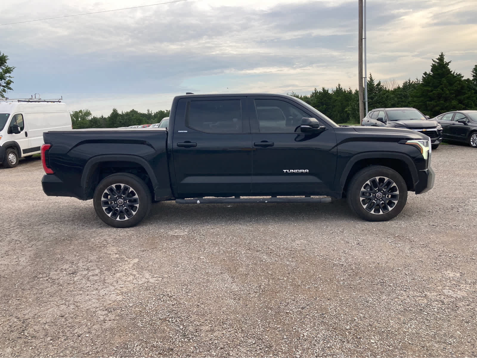 Used 2023 Toyota Tundra Limited AWD/4WD image 10