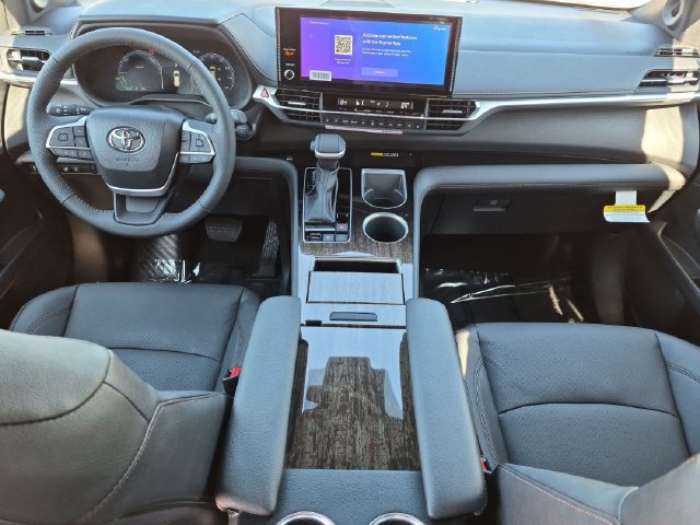 New 2026 Toyota Sienna Platinum AWD/4WD image 25