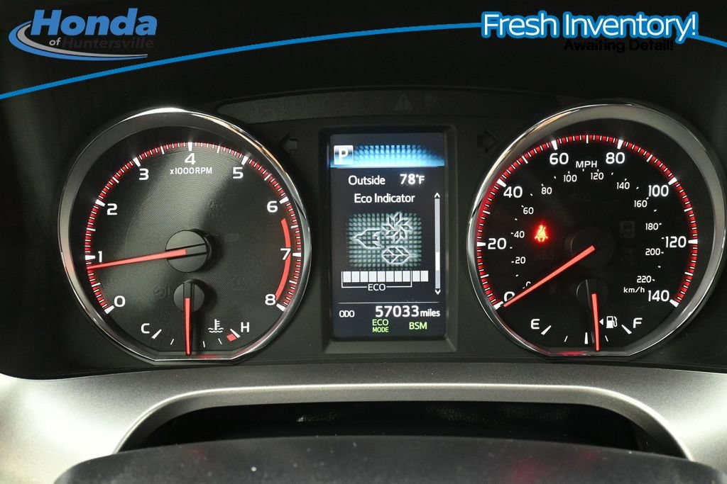 Used 2016 Toyota RAV4 SE FWD image 12