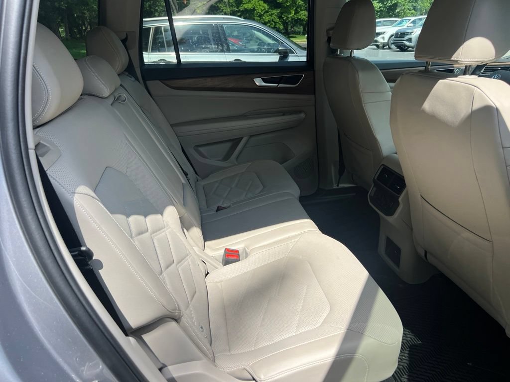 Used 2024 Volkswagen Atlas SE FWD image 9
