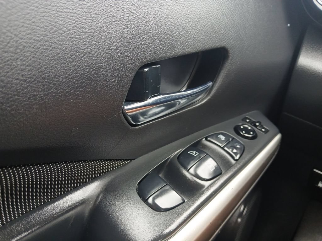 Used 2020 Nissan Kicks SV FWD image 20