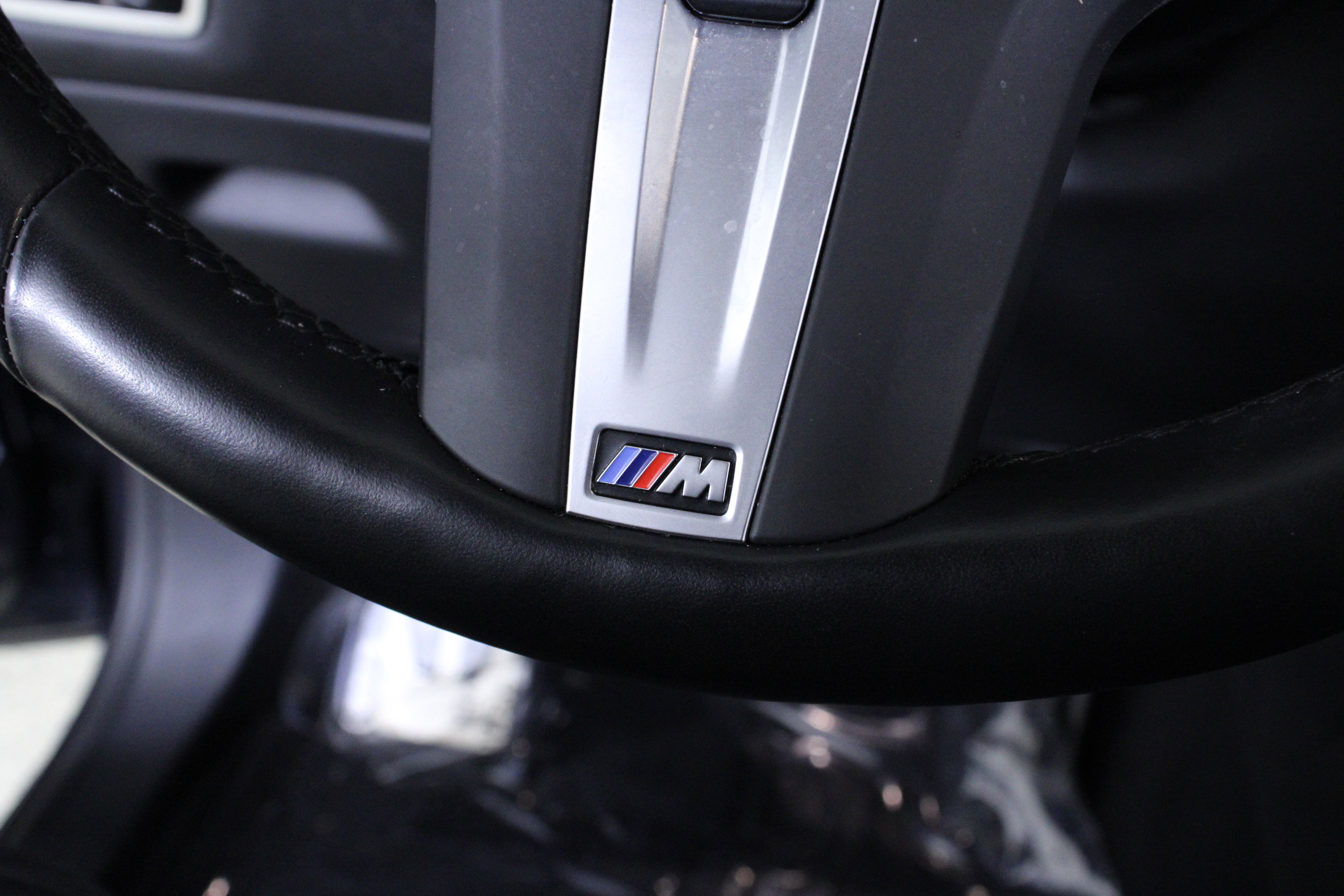 Used 2022 BMW X7 M50i image 26