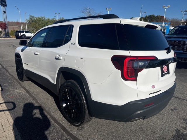 Used 2023 GMC Acadia SLT w/ Elevation Edition image 6