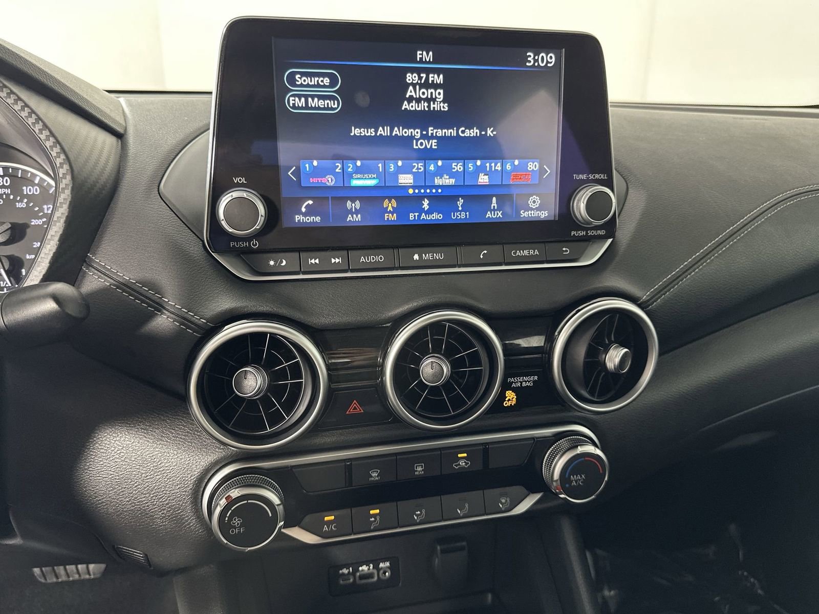 Used 2023 Nissan Sentra SV image 21