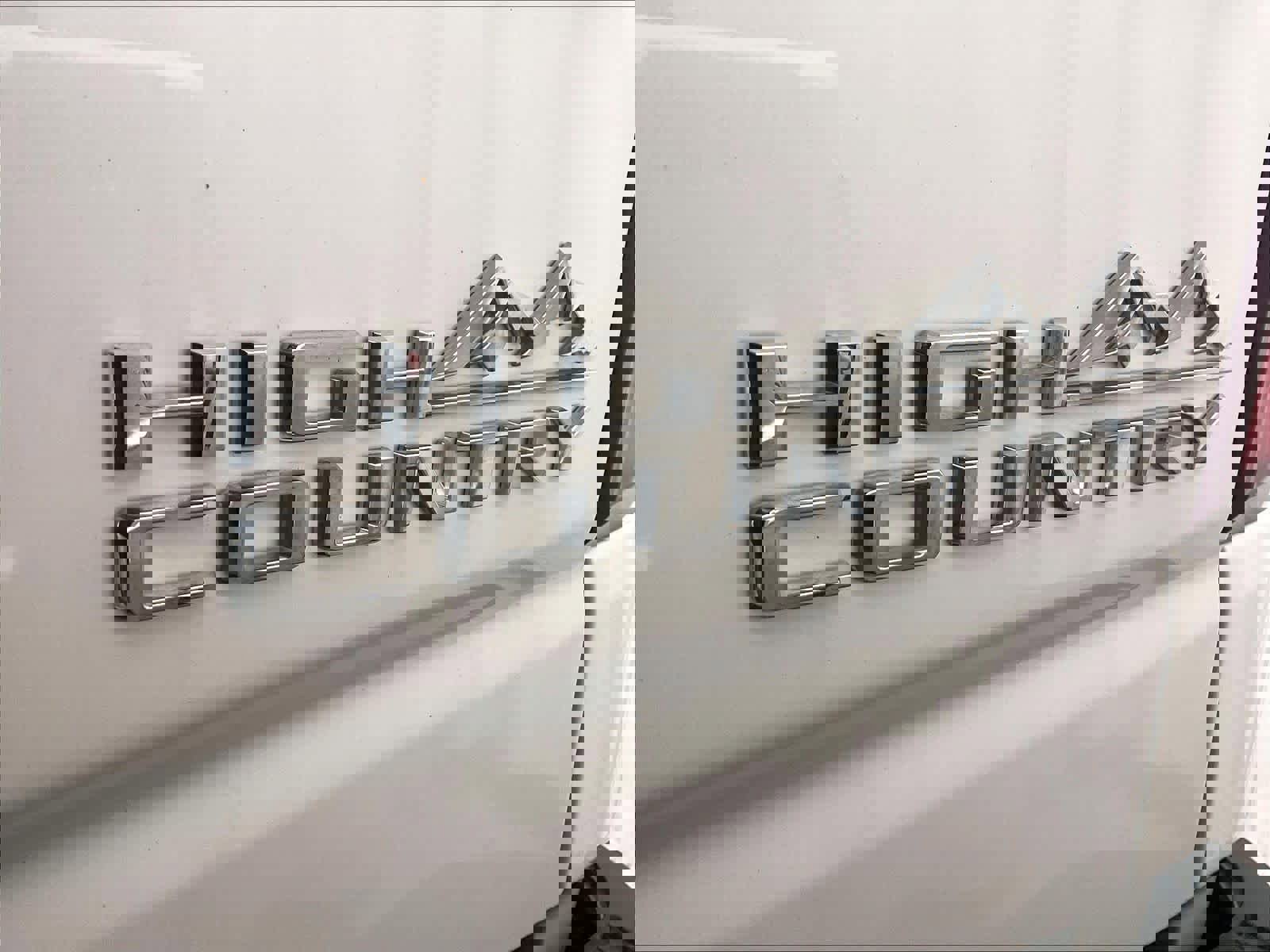 Used 2022 Chevrolet Silverado 1500 High Country w/ High Country Premium Package image 29