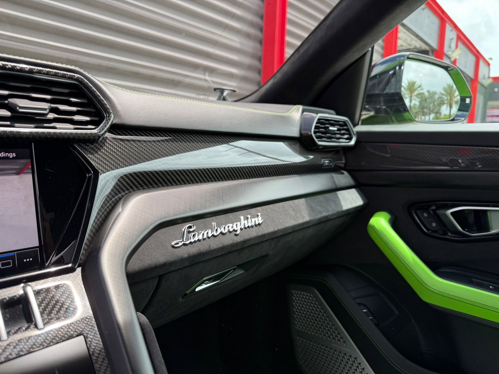 Used 2022 Lamborghini Urus image 27