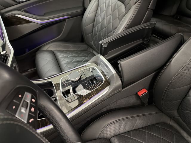 Used 2024 BMW X5 xDrive50e image 27