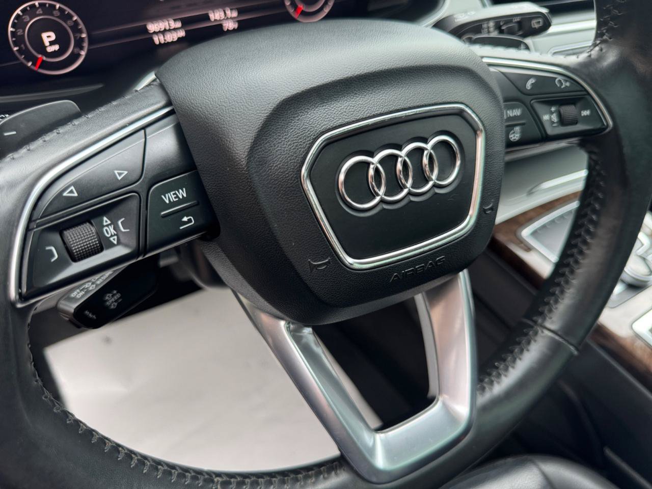 Used 2018 Audi Q7 2.0T Premium Plus w/ Premium Plus Package AWD/4WD image 19